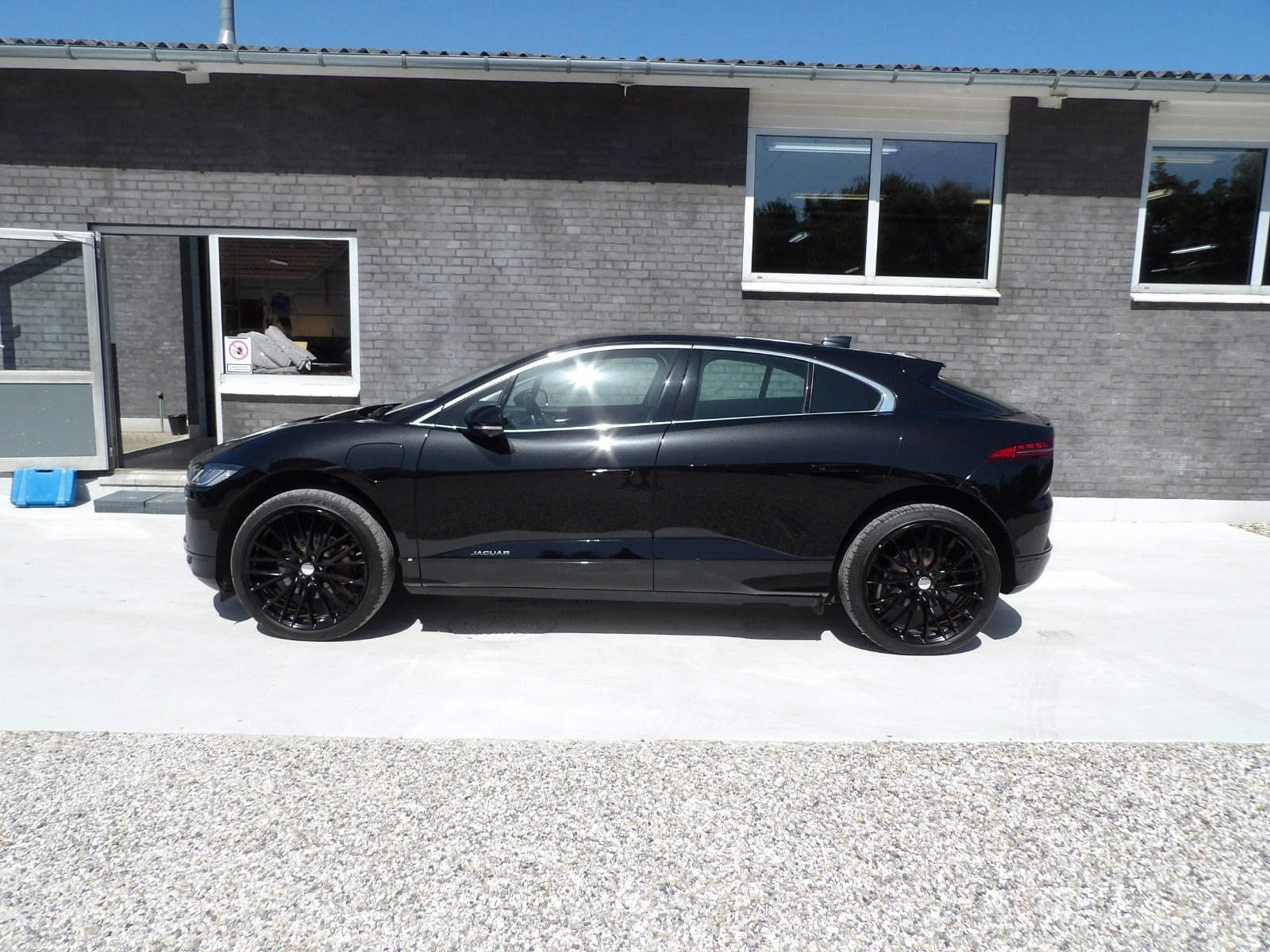 Sort Jaguar I-Pace fra 2020