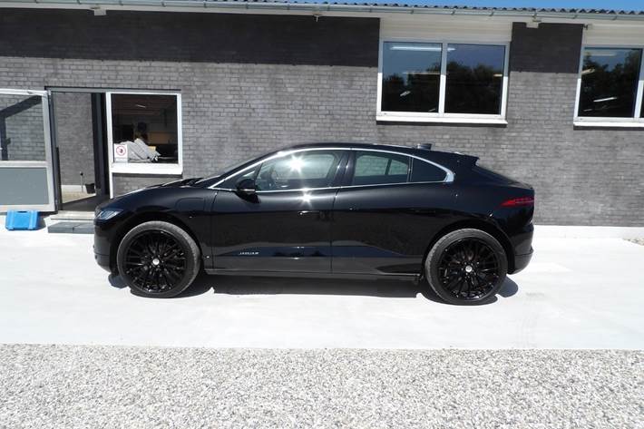 Sort Jaguar I-Pace fra 2020