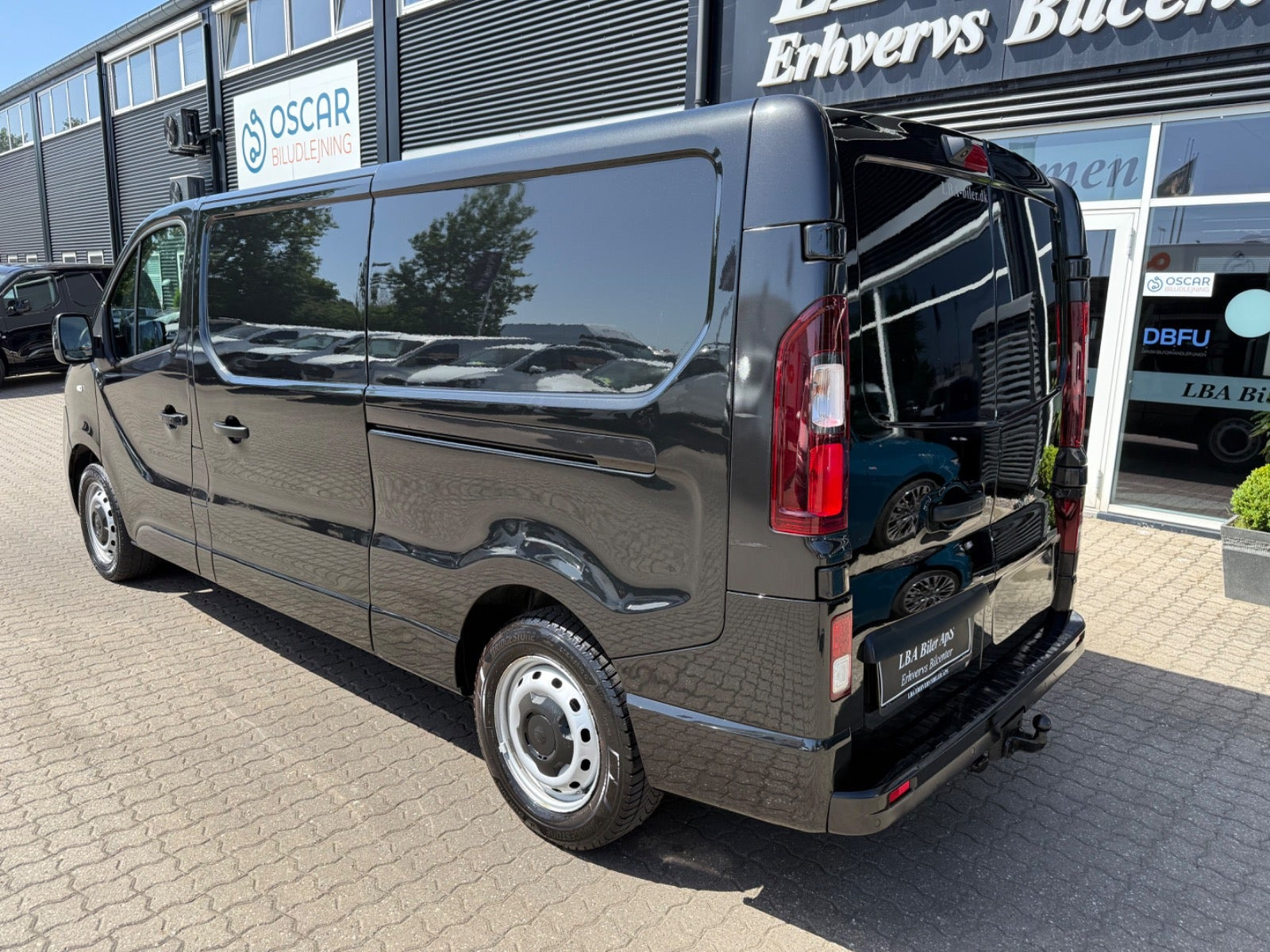 Sort Renault Trafic T29 fra 2021