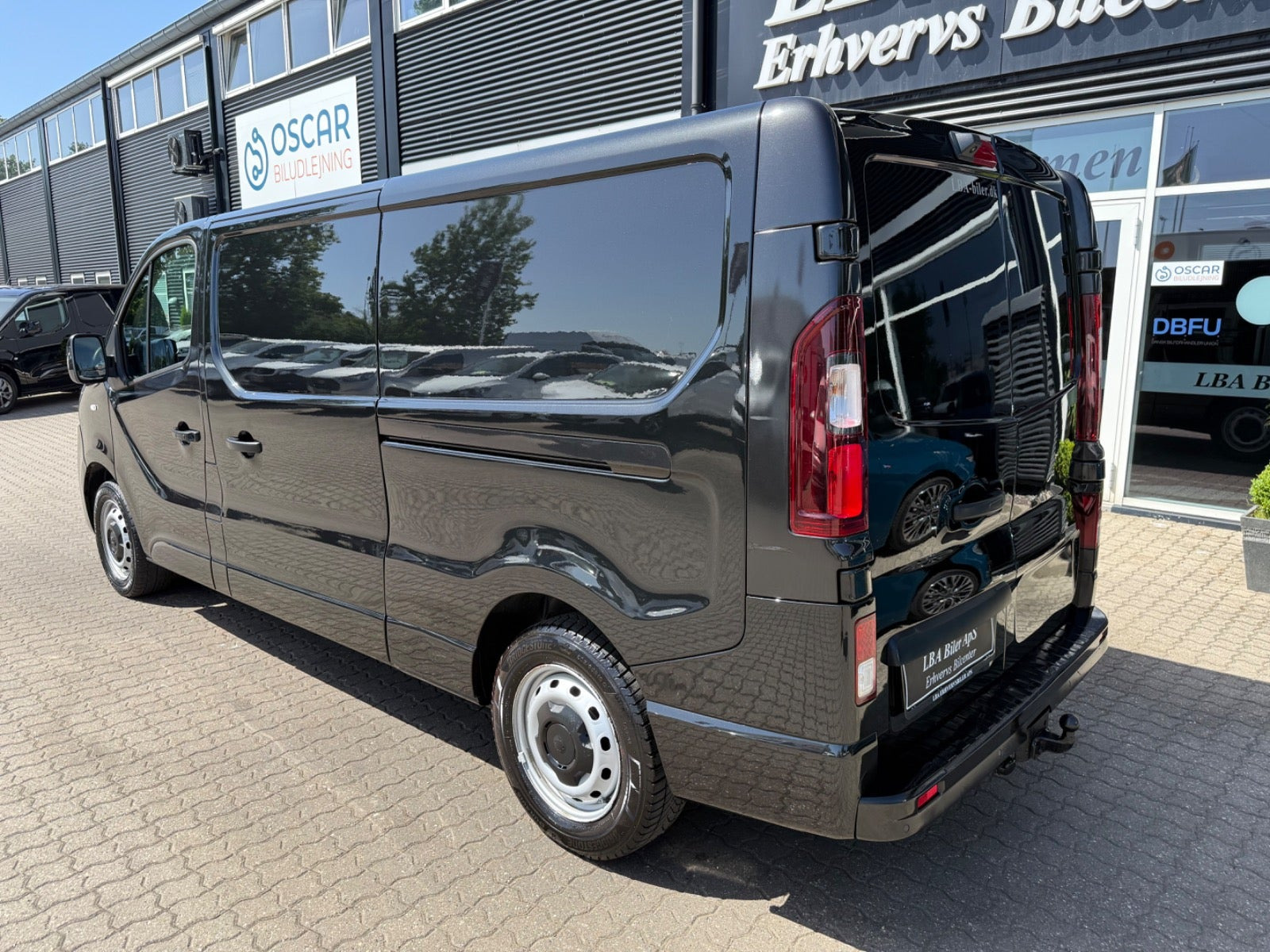 Sort Renault Trafic T29 fra 2021