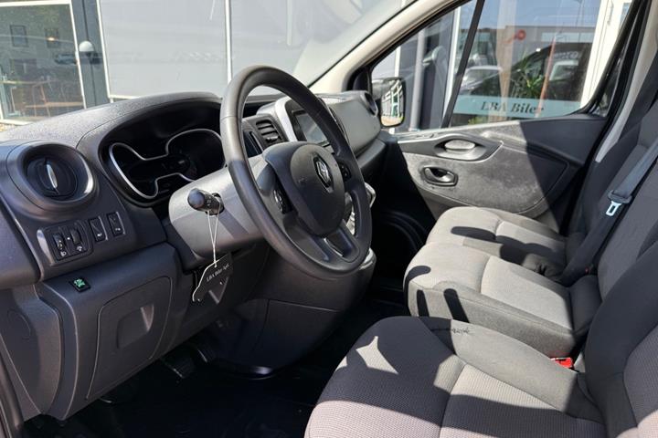 Sort Renault Trafic T29 fra 2021