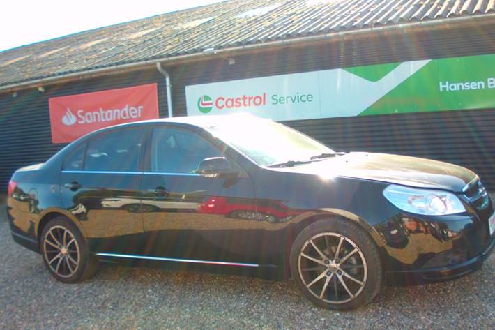 Sort Chevrolet Epica fra 2010