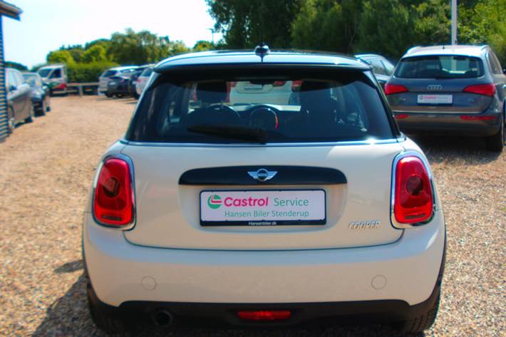 Hvid Mini Cooper fra 2016