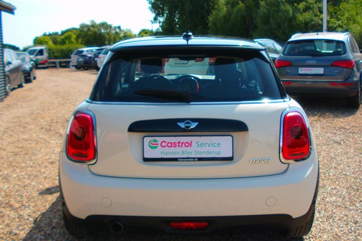Hvid Mini Cooper fra 2016