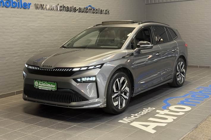 Grå Skoda Enyaq fra 2025 set udefra