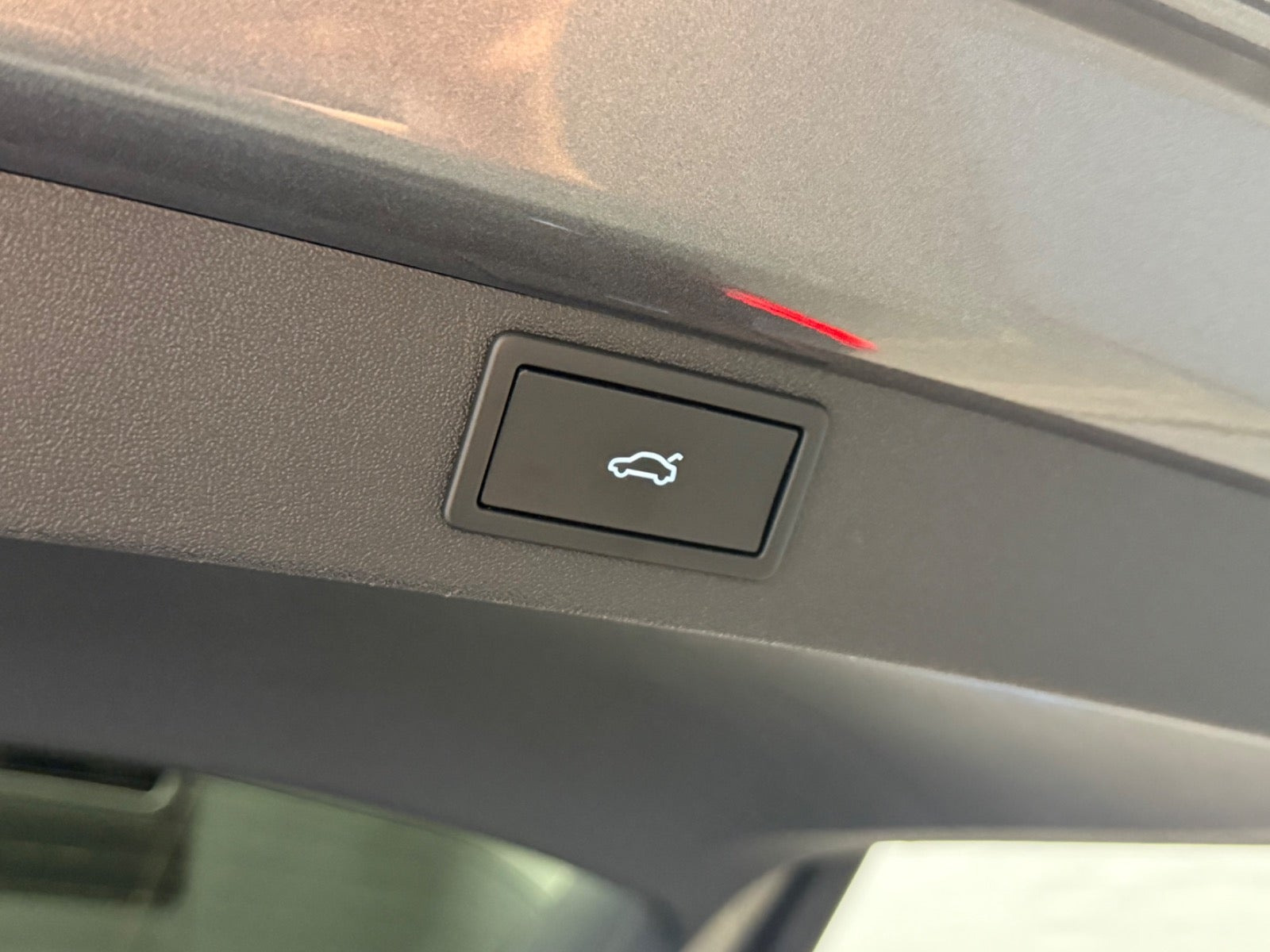 Grå Skoda Enyaq fra 2025