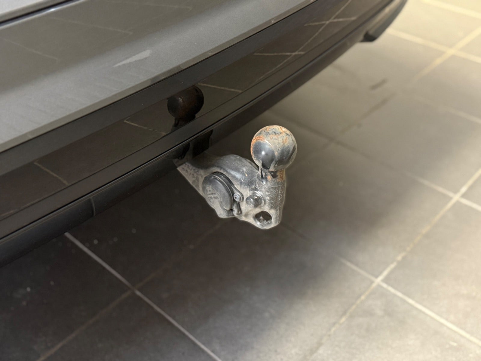 Grå Skoda Enyaq fra 2025