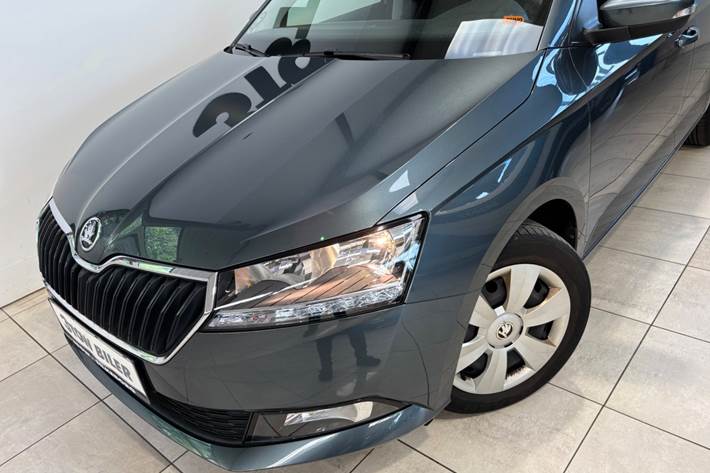 Sort Skoda Fabia fra 2019