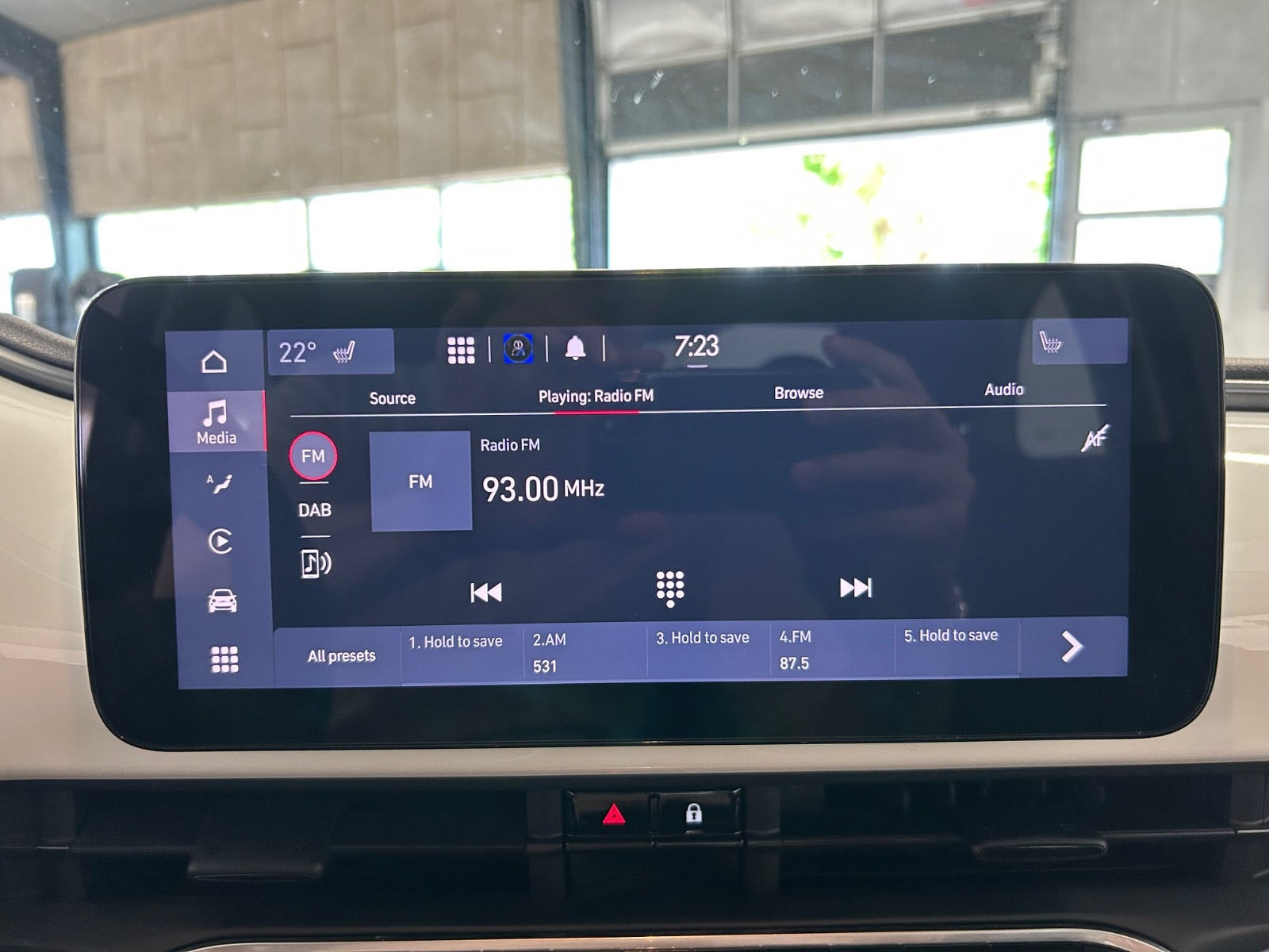 Hvid Fiat 500e fra 2023