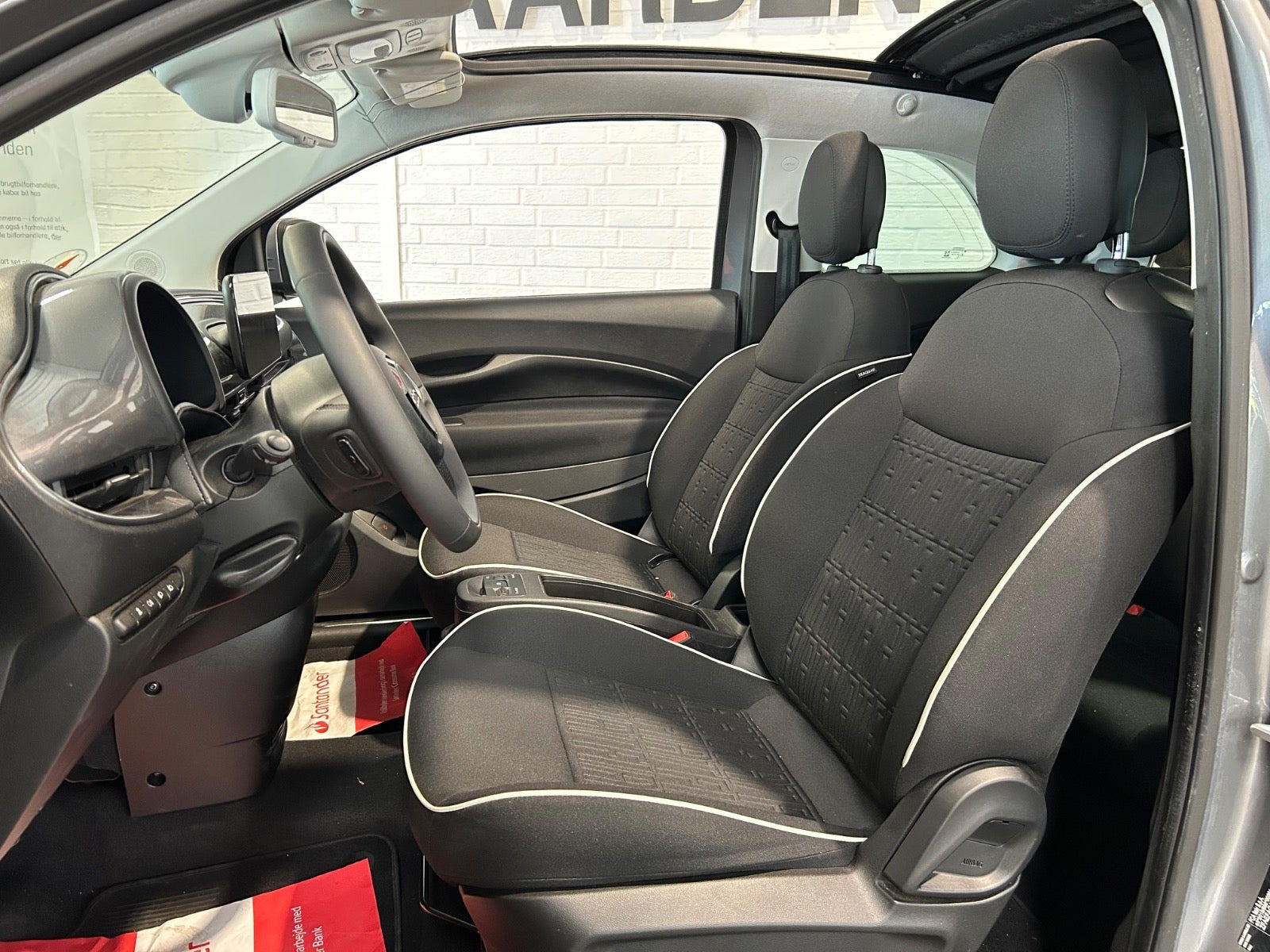 Sort Fiat 500e fra 2023