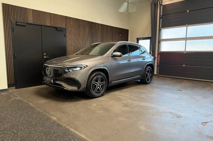 Grå Mercedes EQA250+ fra 2024