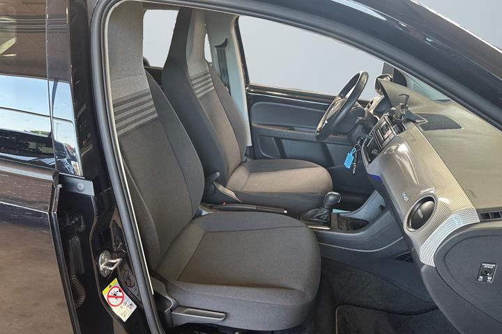 Sort VW E-UP! fra 2021