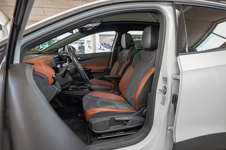 Hvid VW ID.4 fra 2021