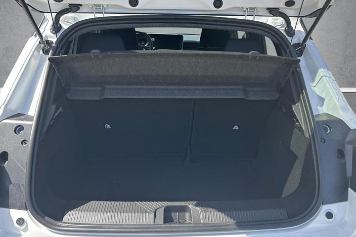 Hvid Nissan Micra fra 2026