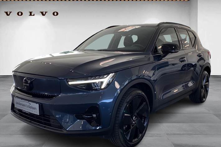 Blå Volvo EX40 fra 2025