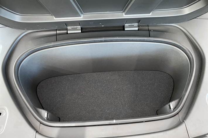 Blå Volvo EX40 fra 2025