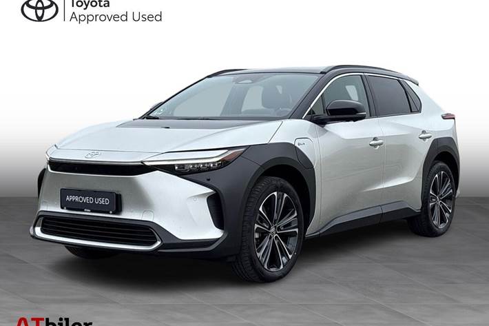 Grå Toyota BZ4X fra 2025