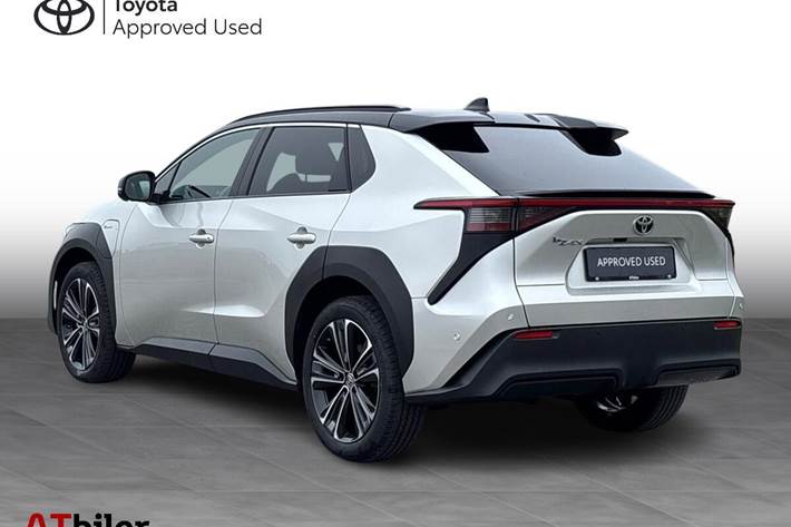 Grå Toyota BZ4X fra 2025