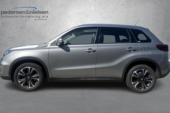 Sølv Suzuki Vitara fra 2019