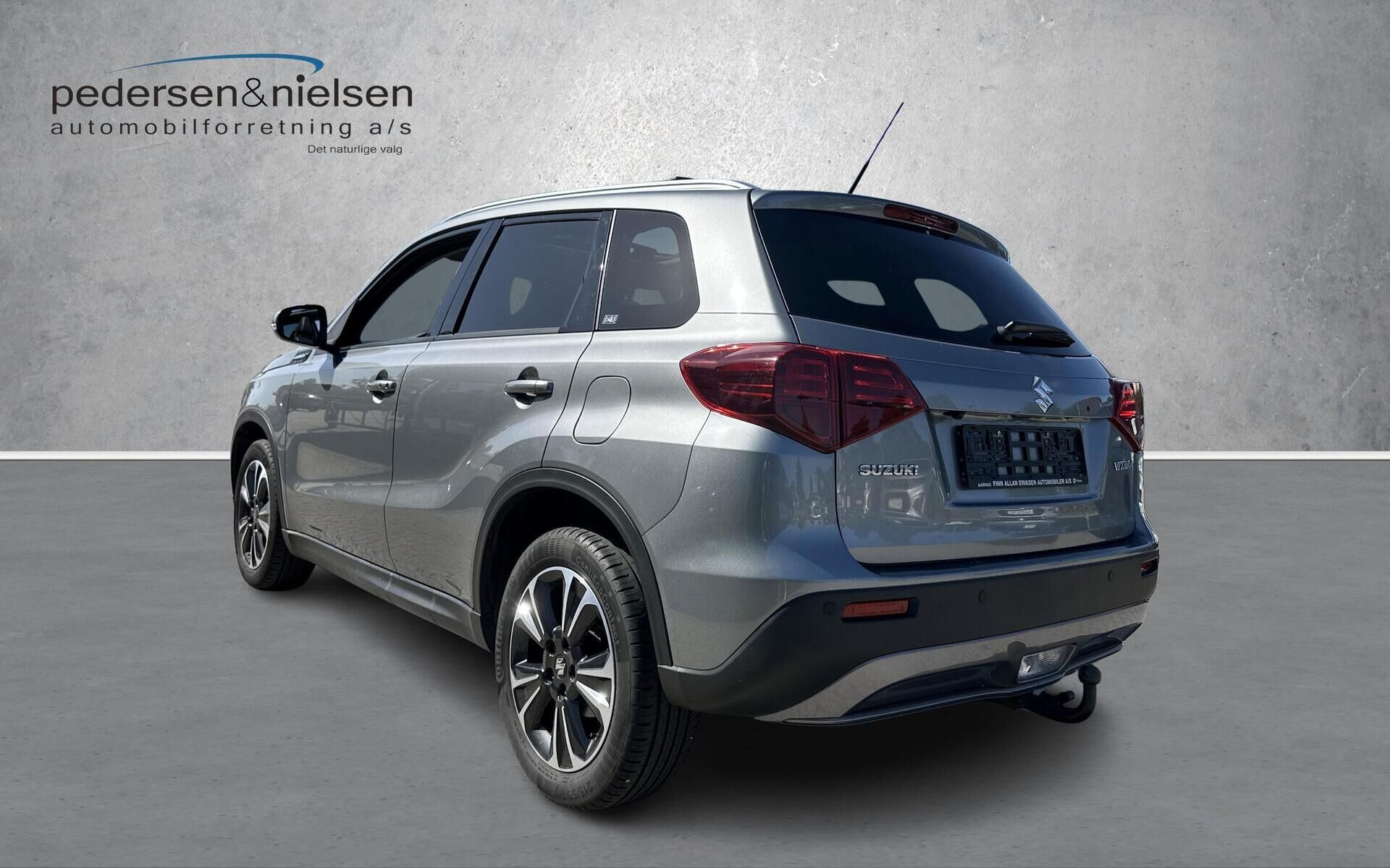 Sølv Suzuki Vitara fra 2019
