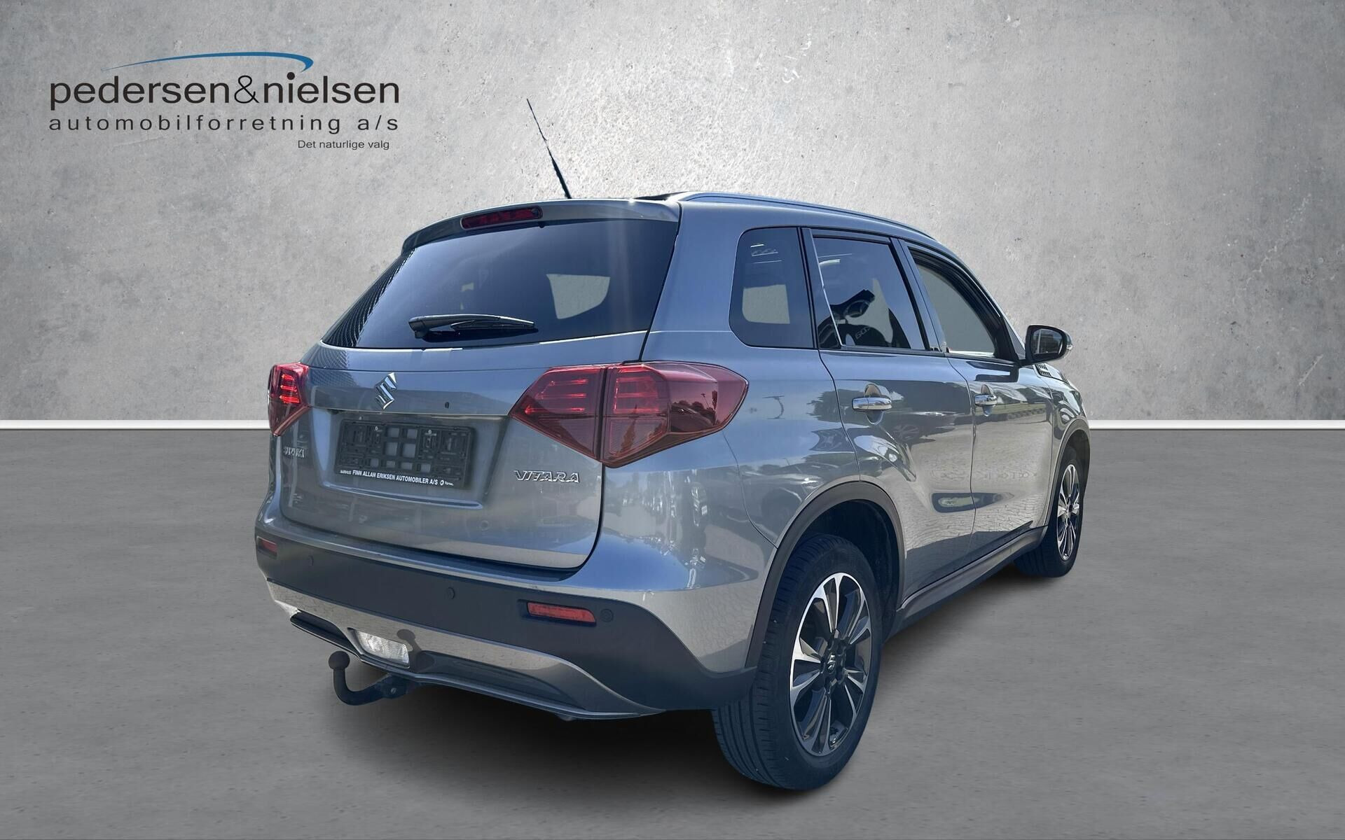 Sølv Suzuki Vitara fra 2019