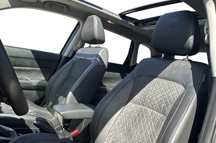 Sølv Suzuki Vitara fra 2019