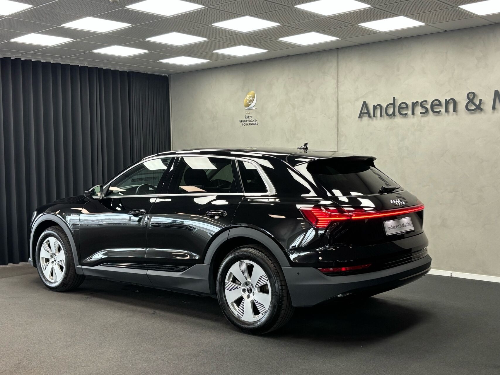Sort Audi e-tron fra 2022