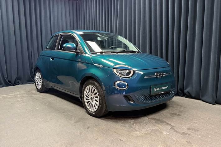 Blå Fiat 500e fra 2023