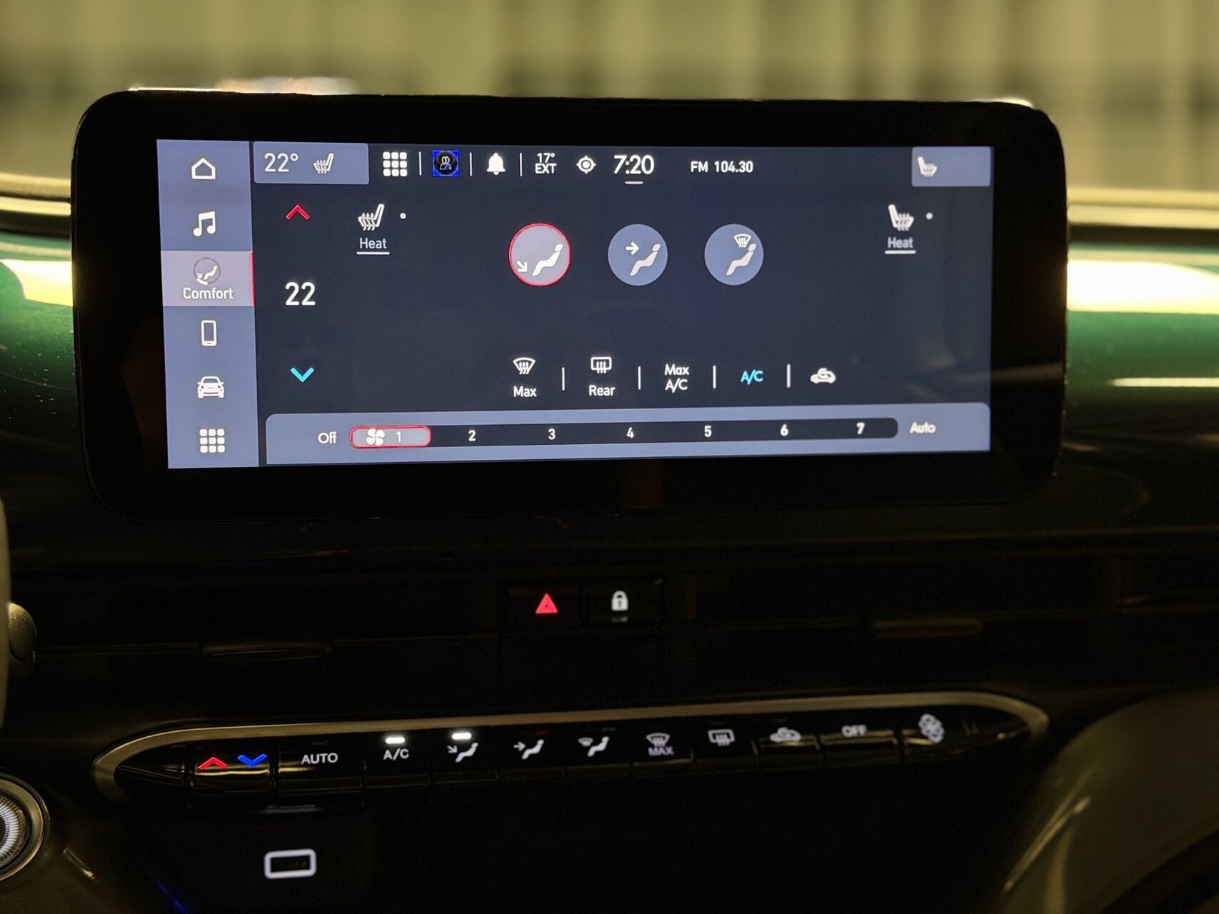 Blå Fiat 500e fra 2023