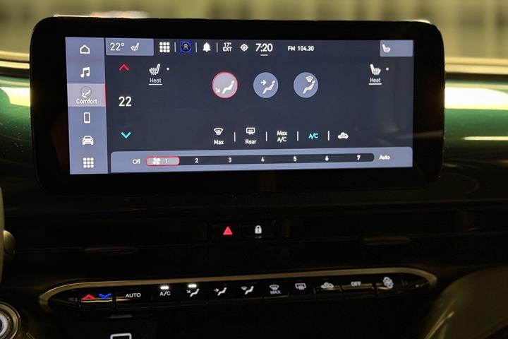 Blå Fiat 500e fra 2023