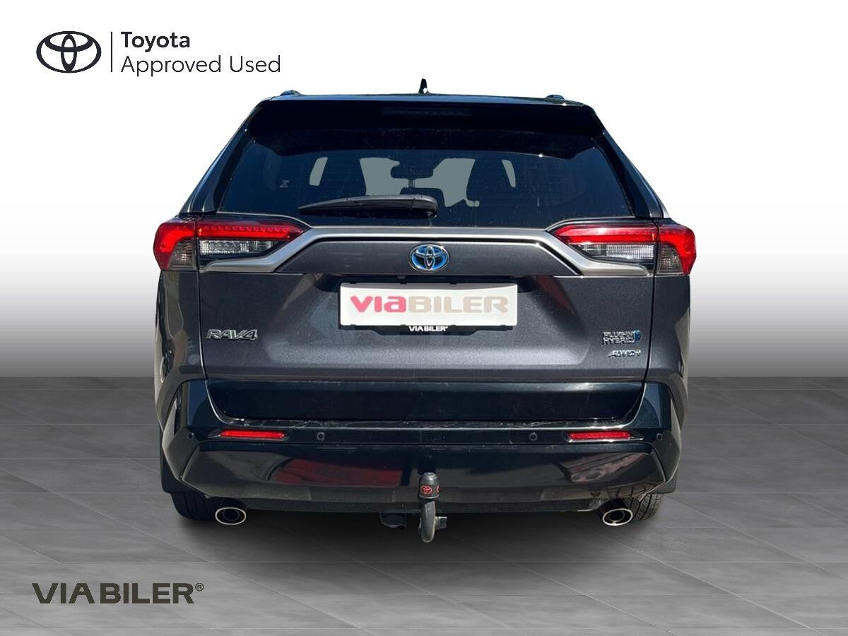 Grå Toyota RAV4 Plug-in fra 2021