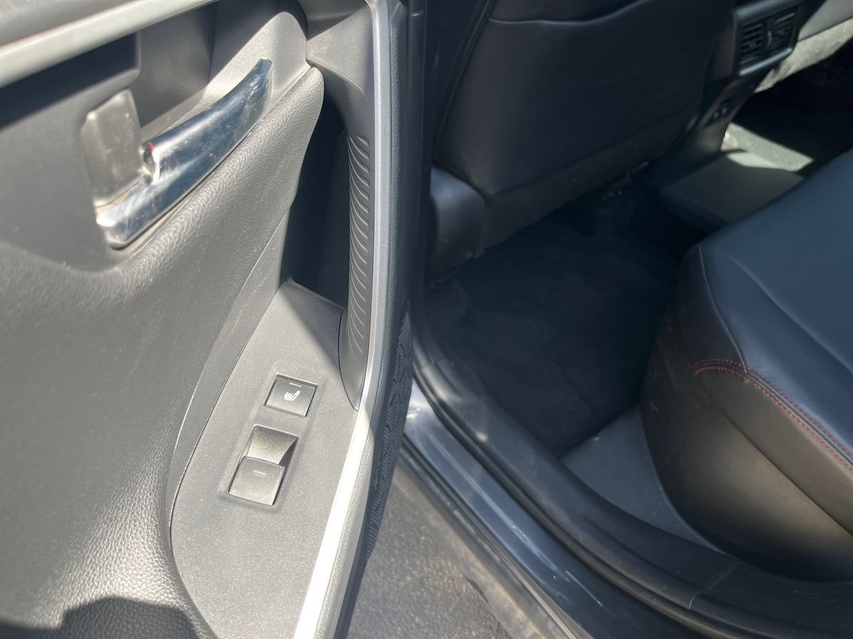 Grå Toyota RAV4 Plug-in fra 2021