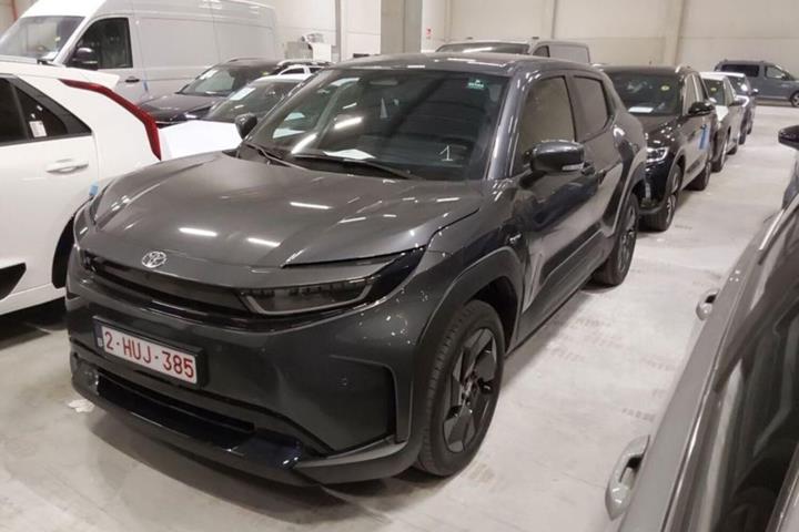 Grå Toyota Urban Cruiser fra 2025