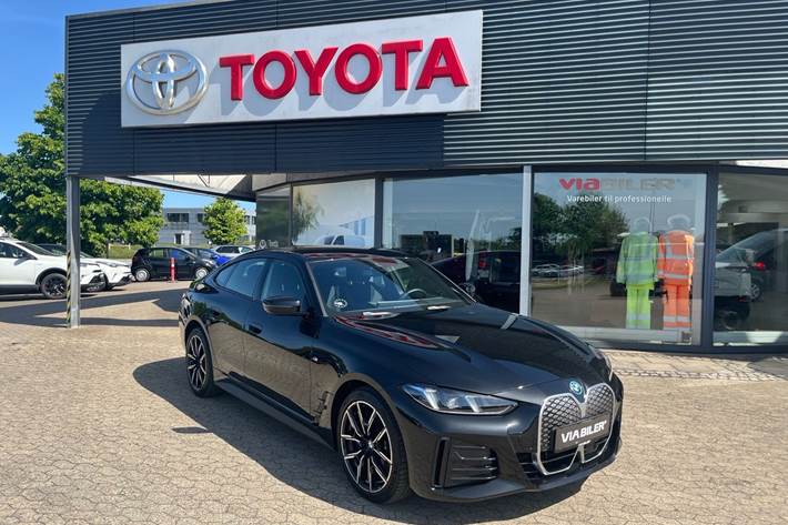 Sort BMW i4 fra 2025