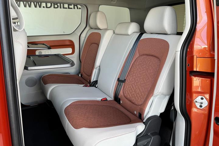 Orange VW ID.Buzz fra 2023