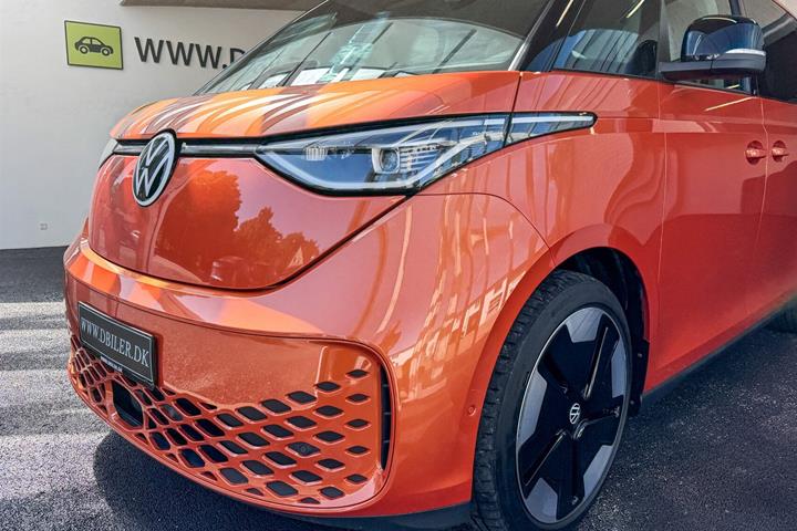 Orange VW ID.Buzz fra 2023