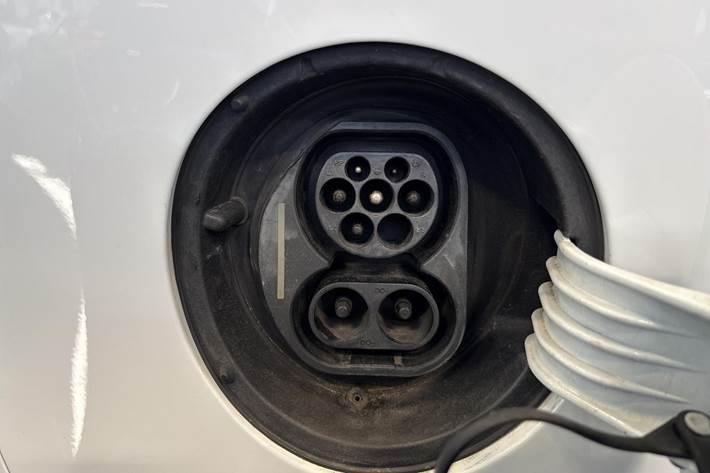 Hvid VW E-UP! fra 2021