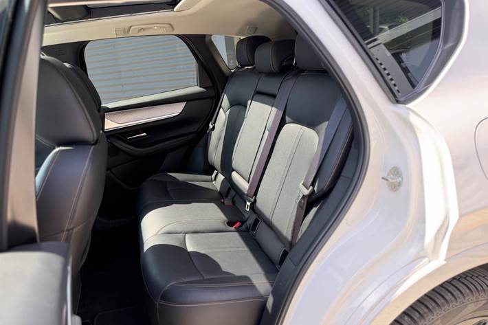 Hvid Mazda CX-60 fra 2022