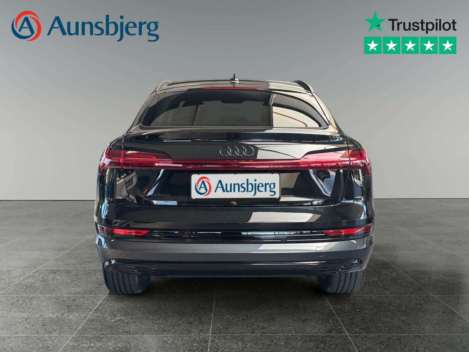 Sort Audi e-tron fra 2022