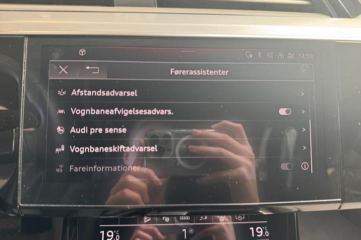 Sort Audi e-tron fra 2022