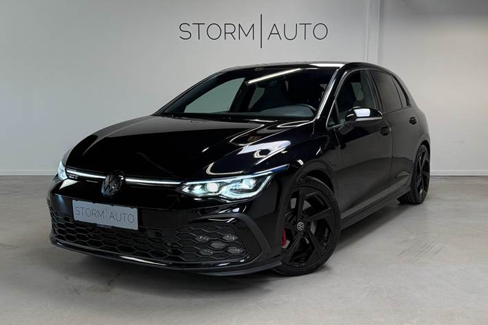 Sort VW Golf VIII fra 2021