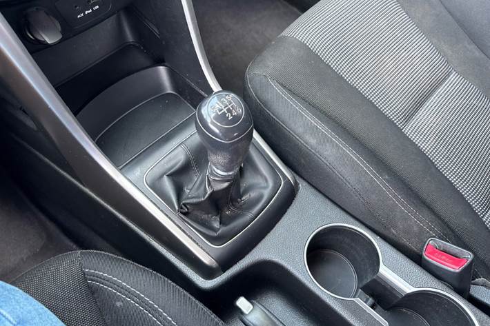 Sort Hyundai i30 fra 2012