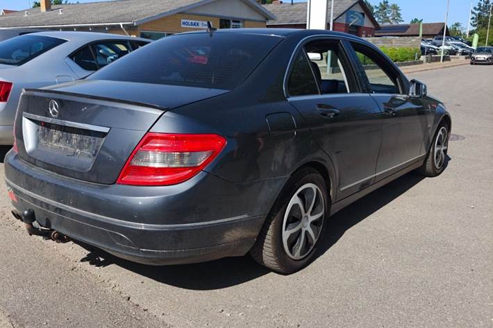 undefined Mercedes C200 fra 2010