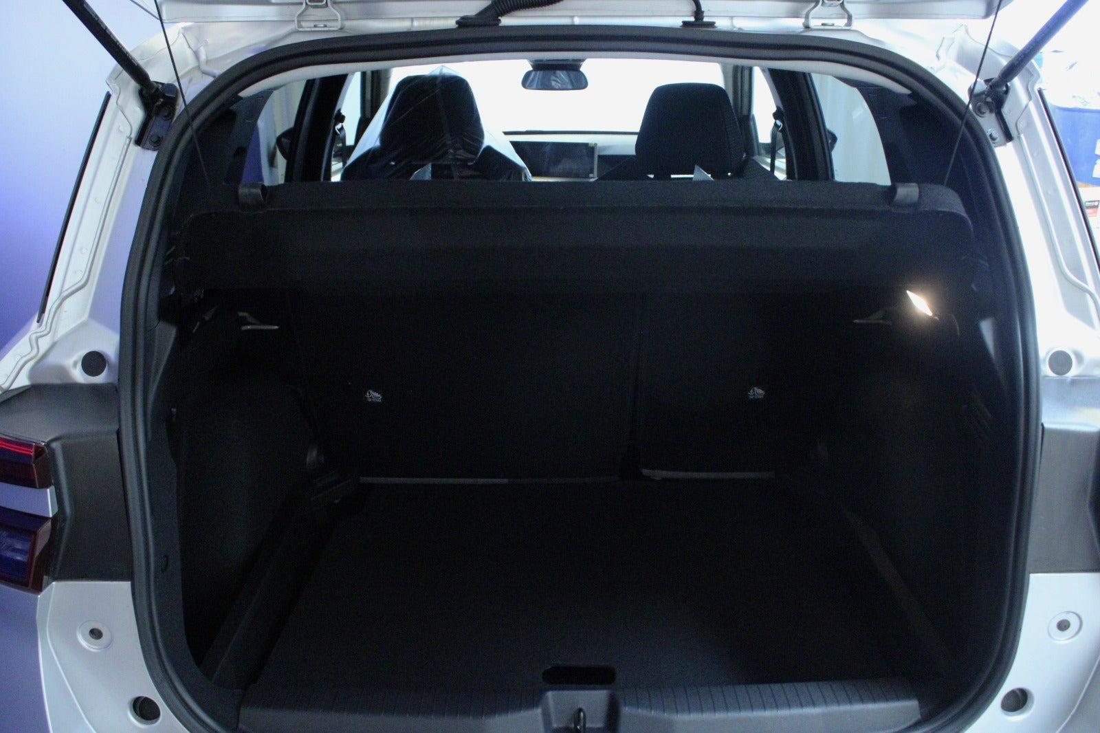 Sølv Opel Frontera fra 2026