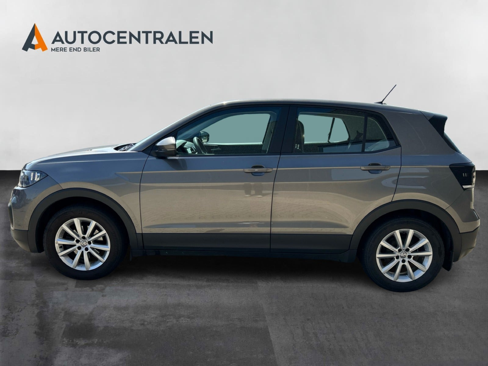 Grå VW T-Cross fra 2020