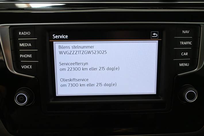 Sølv VW Touran fra 2016