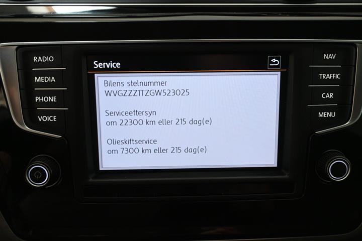 Sølv VW Touran fra 2016