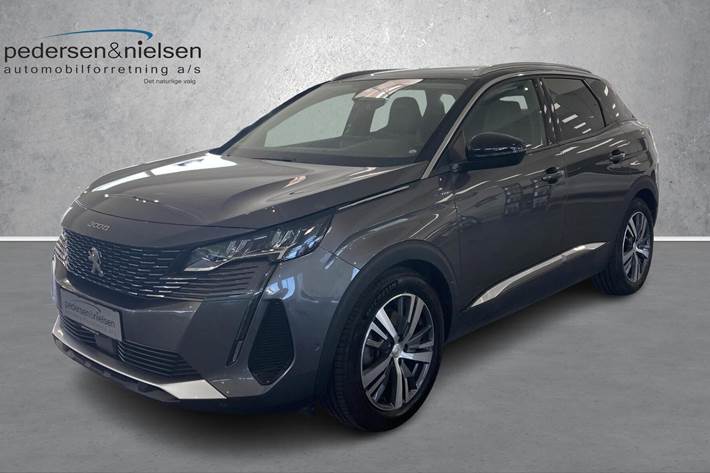 Grå Peugeot 3008 fra 2021