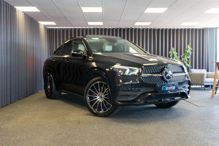Gul Mercedes GLE400 d fra 2021