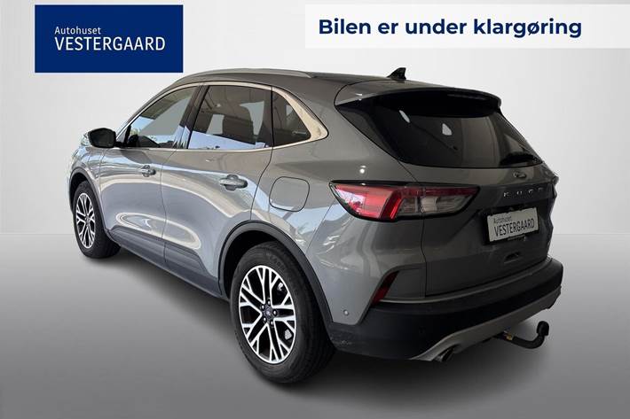 Grå Ford Kuga fra 2020